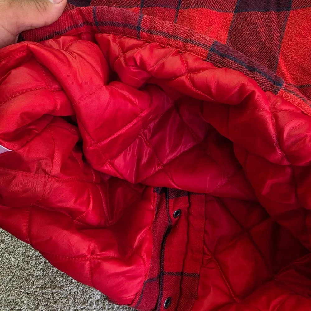 Dravus Quilted Flannel Shirt Jacket Mens Small Red Black Plaid Outdoor Casual S